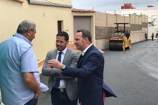 El asfaltado cubrirá 5.140 metros cuadrados de la calle de Alto de Los Leones (Foto TA)